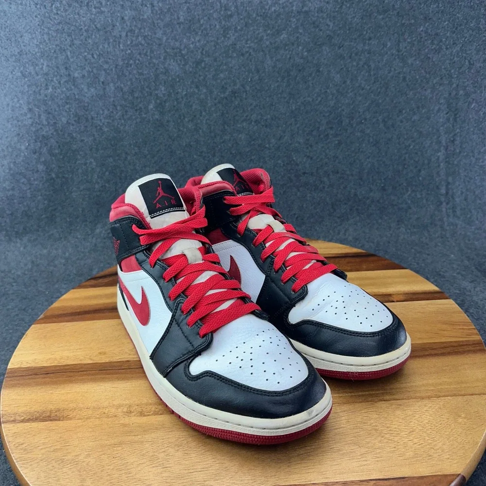 VNDS Air Jordan 1 Mid Gym Red Mens Size 9.5 Shoes Black Toe Sneakers 554724-122